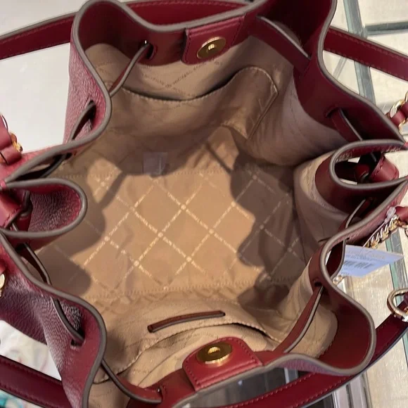 MICHAEL KORS
Mina Large Chain Shoulder Tote Bag
Dark Cherry 
NWT - Picture 6 of 16